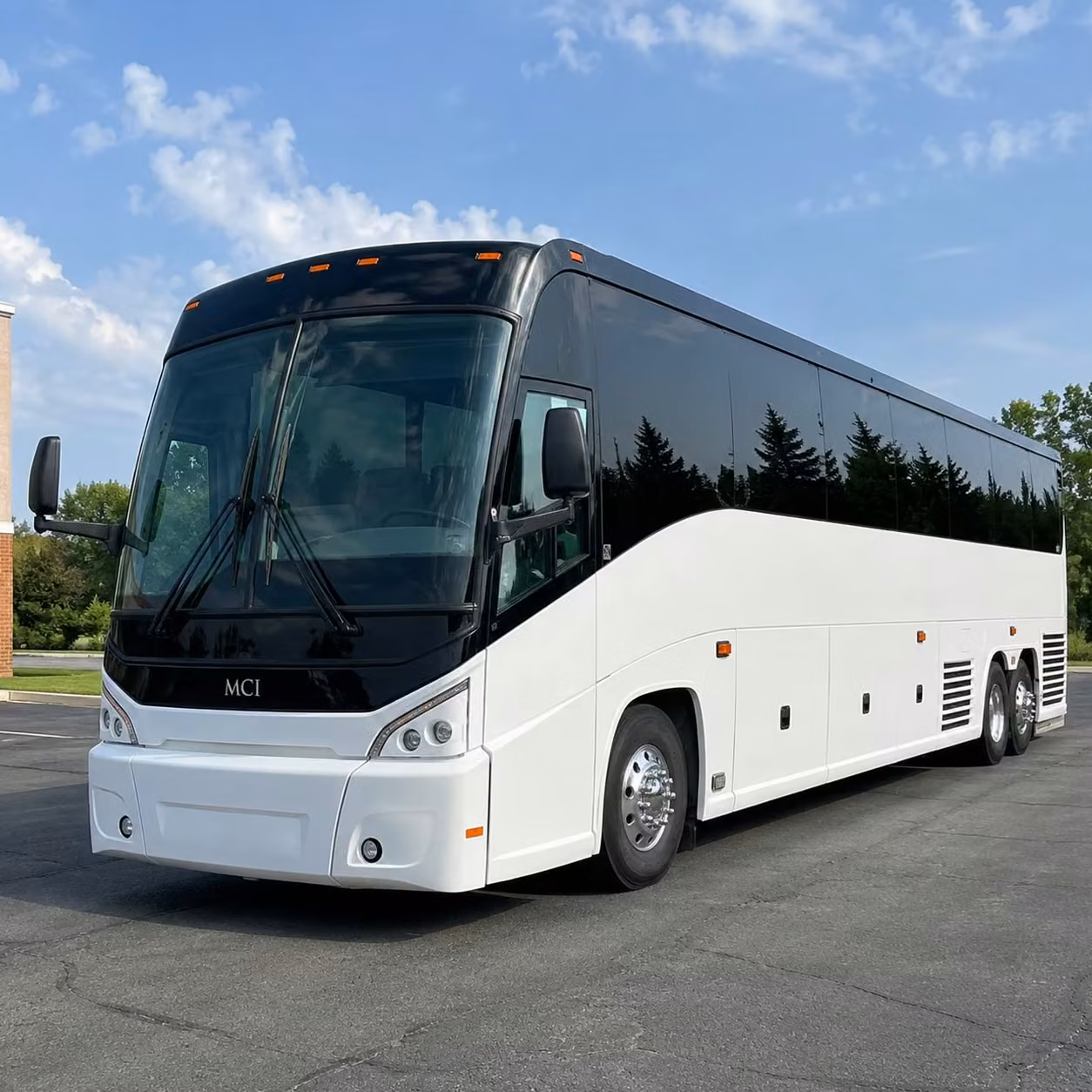 multi day long distance bus rentals for murray sports teams schools and organizations