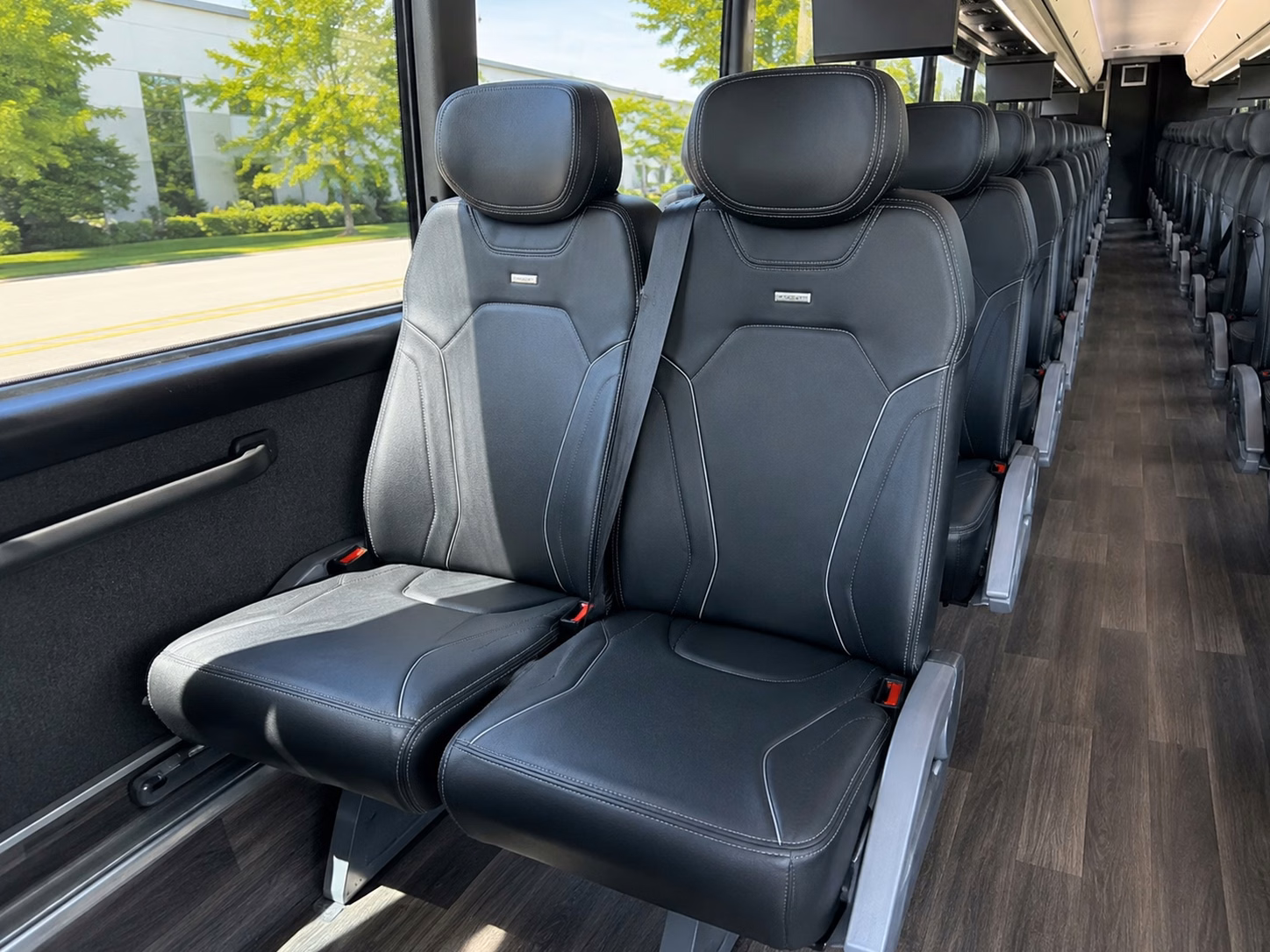 murray ceremony to reception shuttles keep your wedding day timeline running smoothly