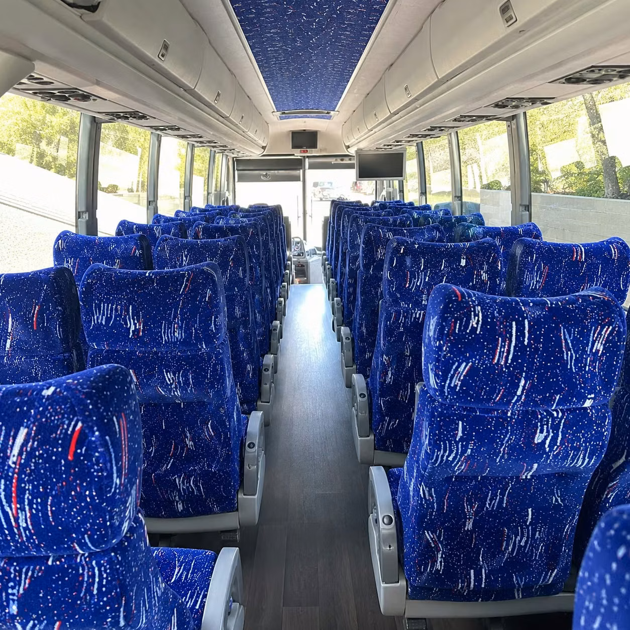murray charter bus hero 2