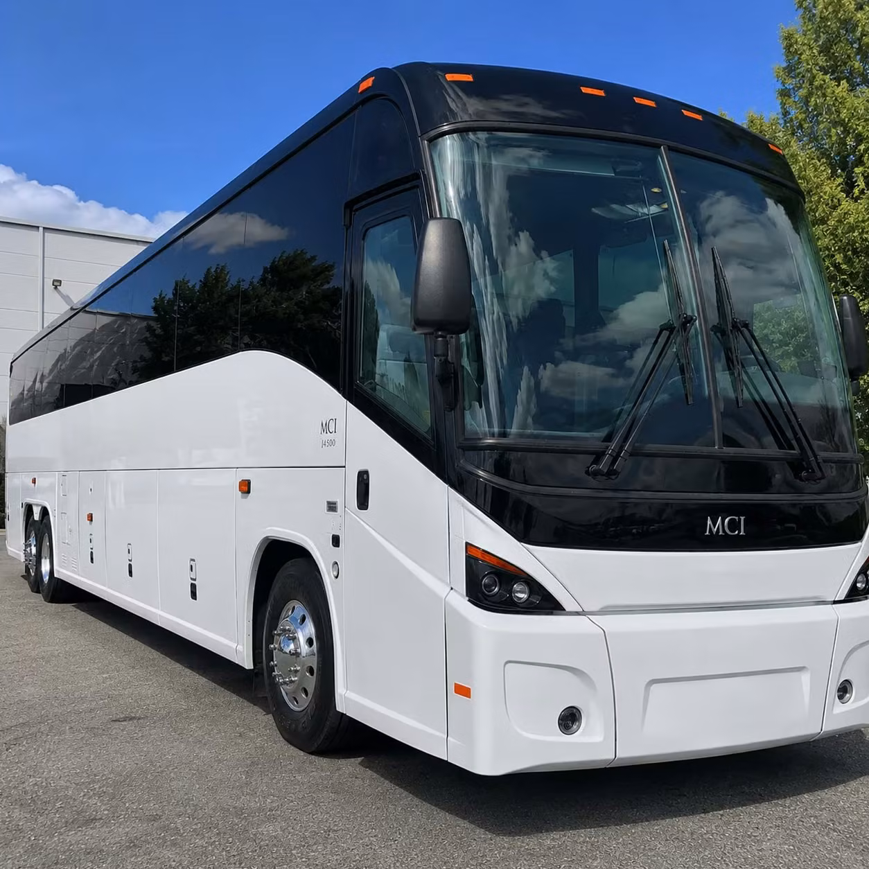 school field trip bus rentals in murray